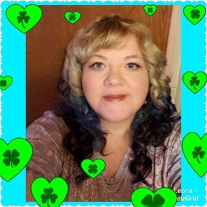 Meet your Posher, Leona